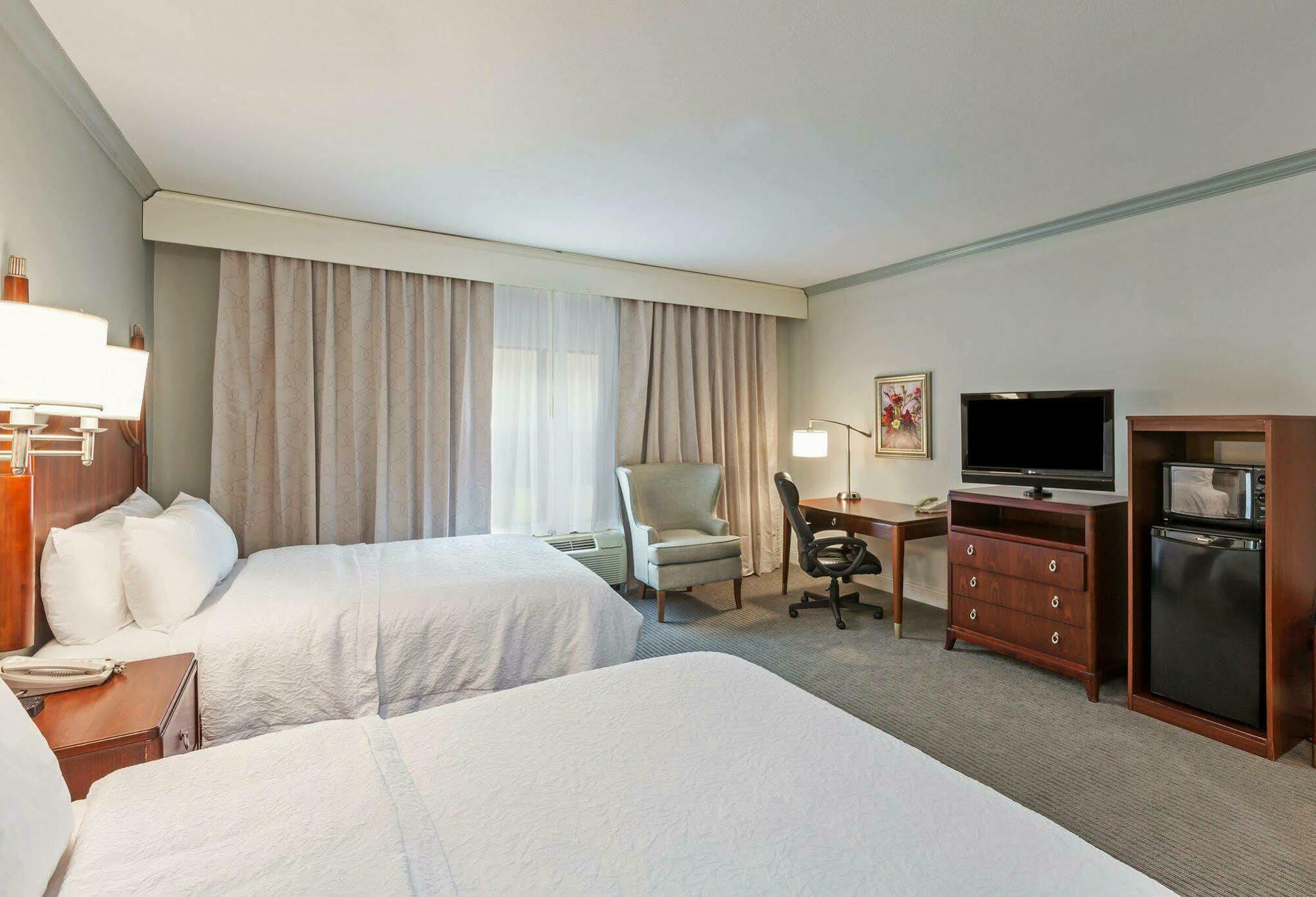 Hampton Inn & Suites Houston-Westchase Exterior photo